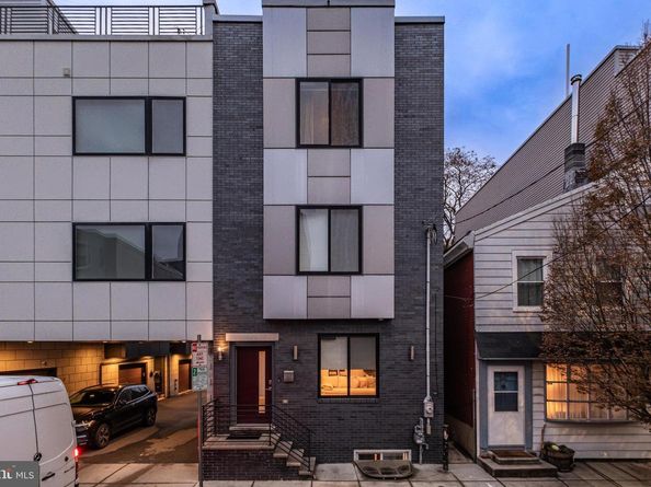 1121 Earl Street, Philadelphia PA 19125