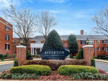 1251 E Abingdon Drive