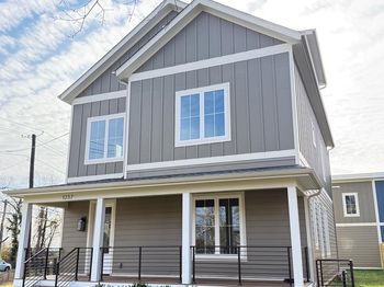 1237 Franklin Street NE