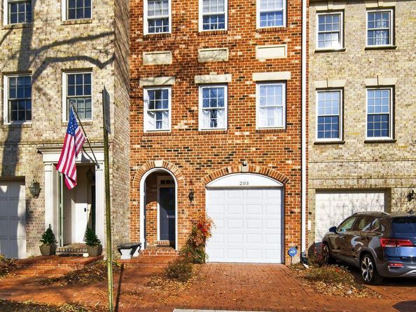 203 Princess Street, Alexandria VA 22314