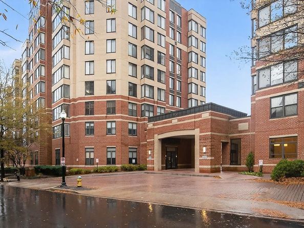 2220 Fairfax Drive 707, Arlington VA 22201