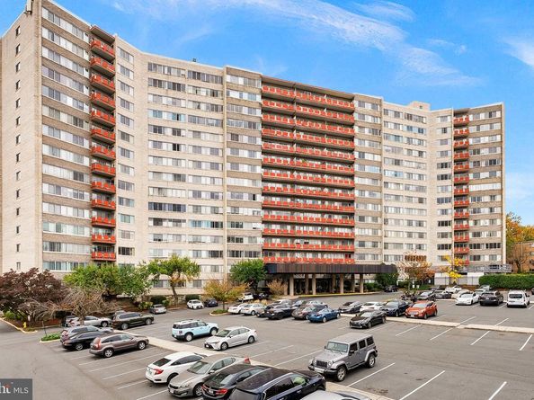 5340 Holmes Run Parkway 107, Alexandria VA 22304