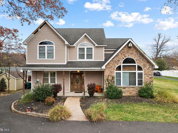 827 Hulmeville Road, Langhorne PA 19047