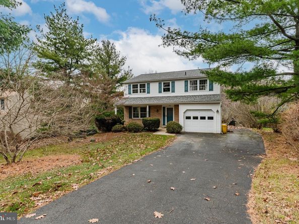 705 Falcon Drive, Glenside PA 19038