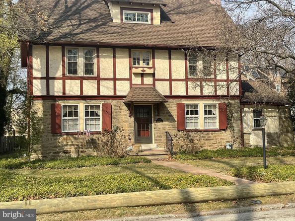 8128 Brookside Road, Elkins Park PA 19027