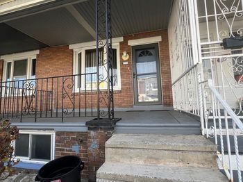 422 W Annsbury Street