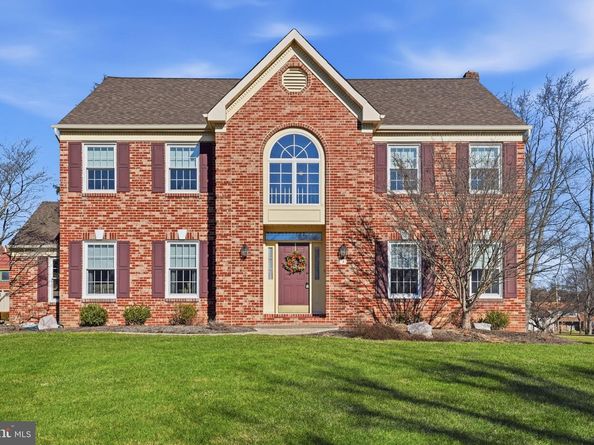 3 Swallow Road, Holland PA 18966