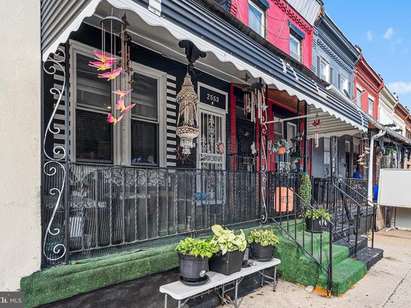 2553 W Oakdale Street, Philadelphia PA 19132