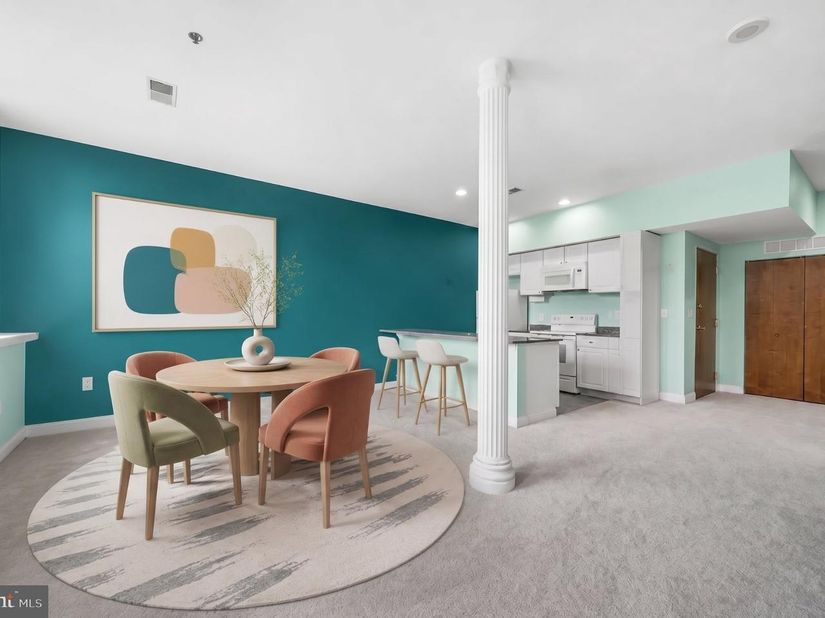 1001 Chestnut Street 702E, Philadelphia PA 19107