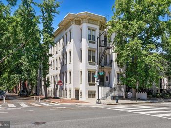 1822 15TH Street NW