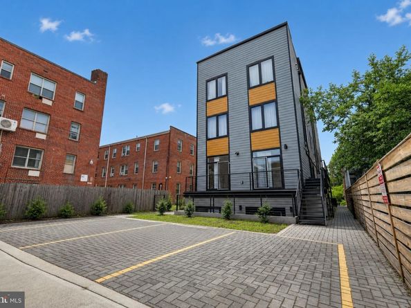 1307 Longfellow Street NW 8, Washington DC 20011