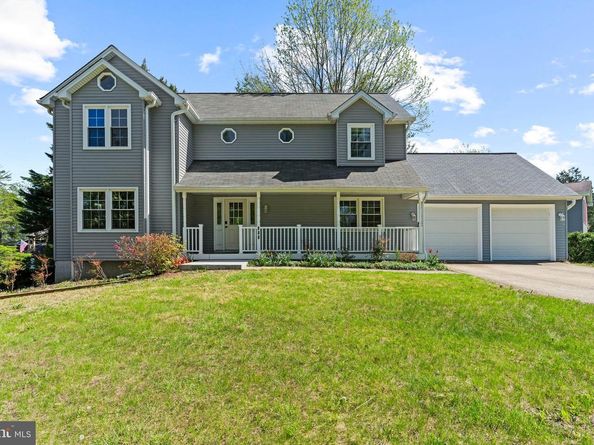 908 Ashburn Street, Herndon VA 20170