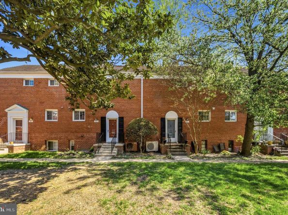1615 Mount Eagle Place, Alexandria VA 22302