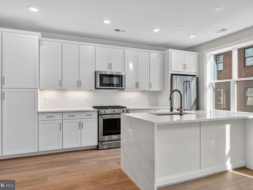 136 Pepperell Street, Alexandria VA 22304