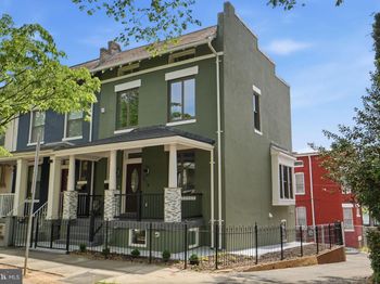 518 Columbia Road NW