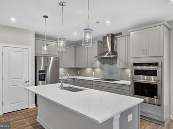 21630 Hawksbill High Circle