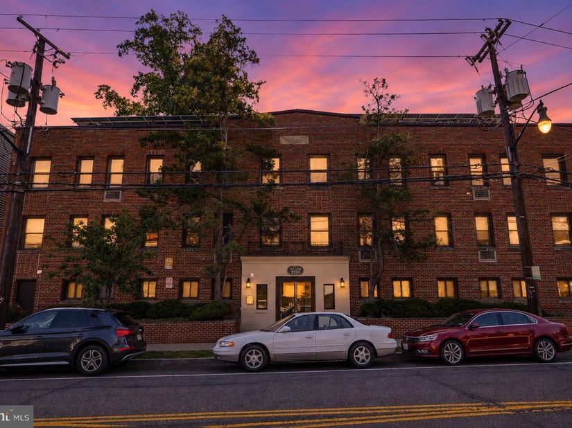 3725 12TH Street NE 201, Washington DC 20017