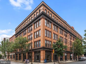 301 Race Street