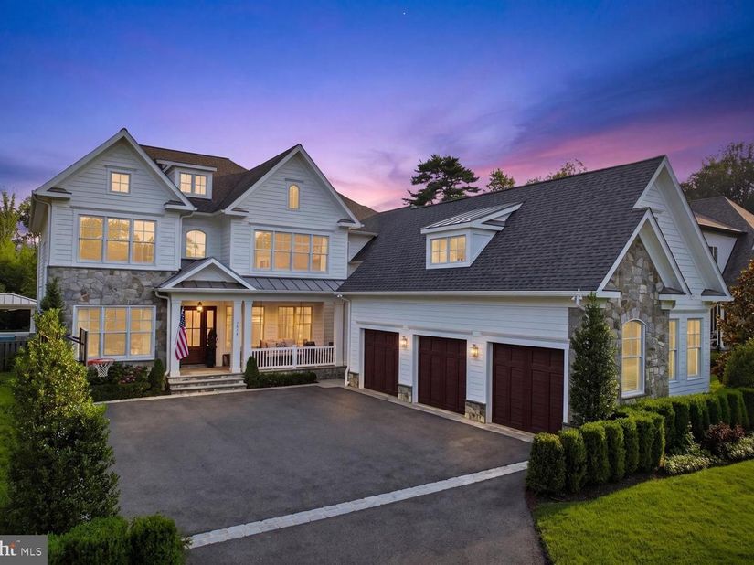 6909 Arbor Lane, Mclean VA 22101