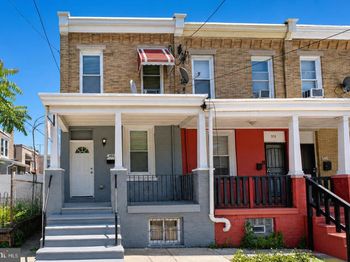 553 N Gross Street