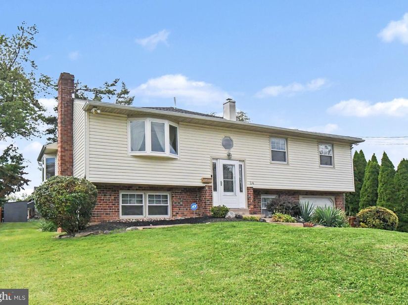 24 School, Willow Grove PA 19090