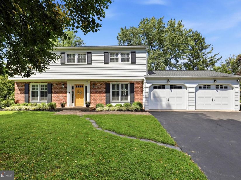 623 Hillside Road, Blue Bell PA 19422
