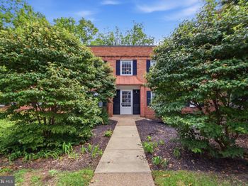 5006 Columbia Pike