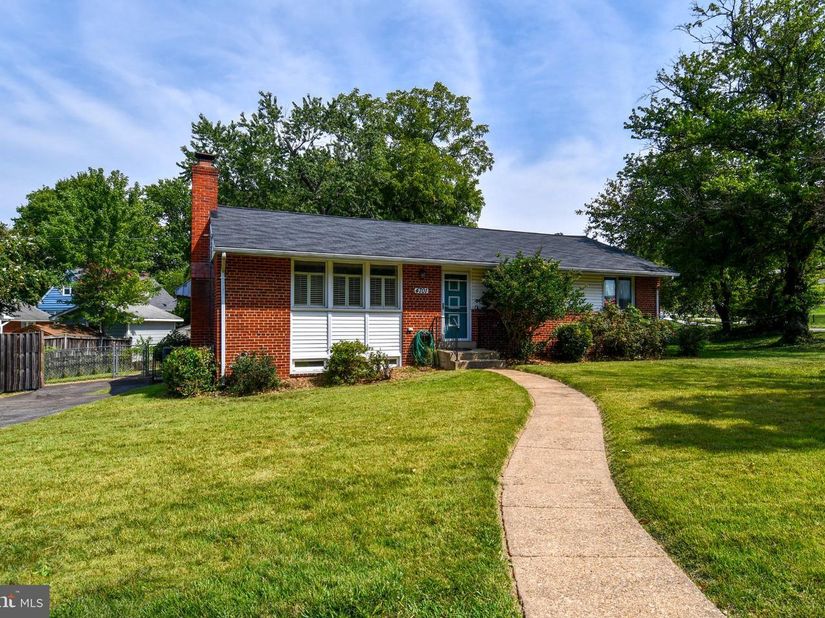 4701 Taney Avenue, Alexandria VA 22304