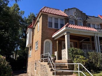 131 W Sedgwick Street