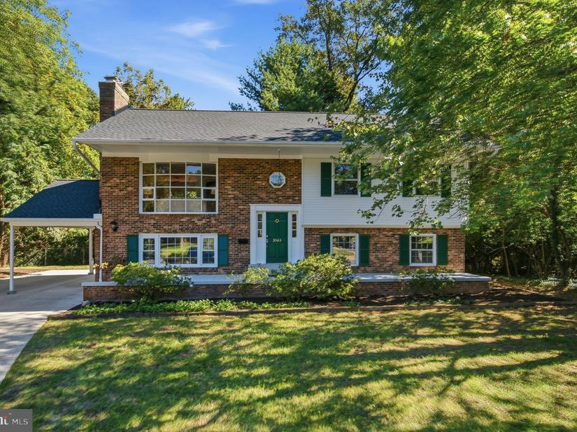 3343 Slade Run Drive, Falls Church VA 22042