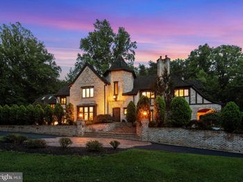 10217 Cedar Pond Drive