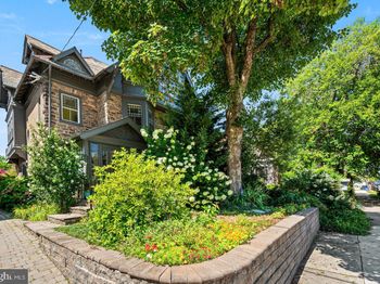 23 W Mount Pleasant Avenue
