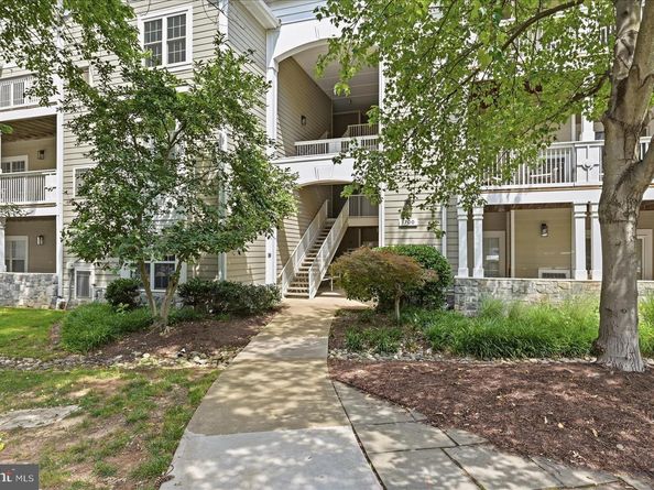 1700 Lake Shore Crest Drive 31, Reston VA 20190