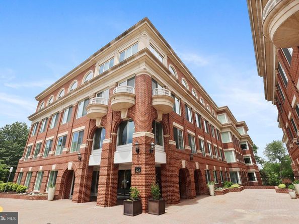 625 Slaters Lane 407, Alexandria VA 22314