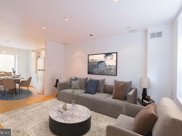 930 League Street, Philadelphia PA 19147