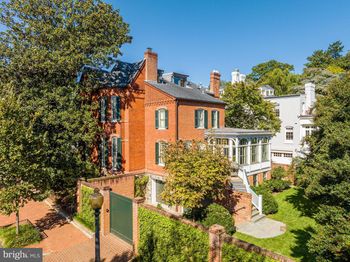 1601 28TH Street NW