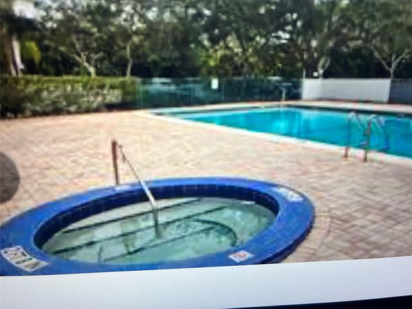 2701 Riverside Dr 208B, Coral Springs FL 33065