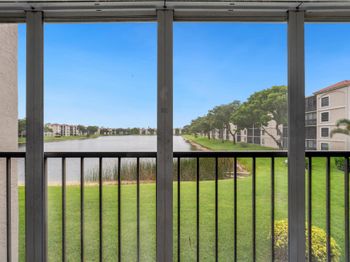 6269 Pointe Regal Cir