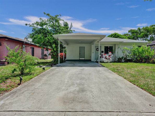 1590 NW 7th Ln, Pompano Beach FL 33060