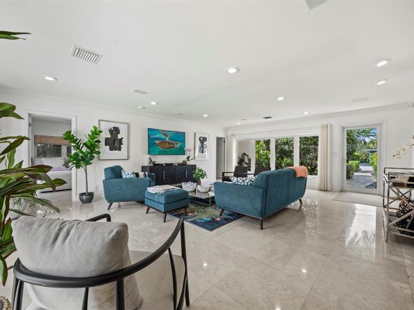 1719 Poinsettia Dr, Fort Lauderdale FL 33305