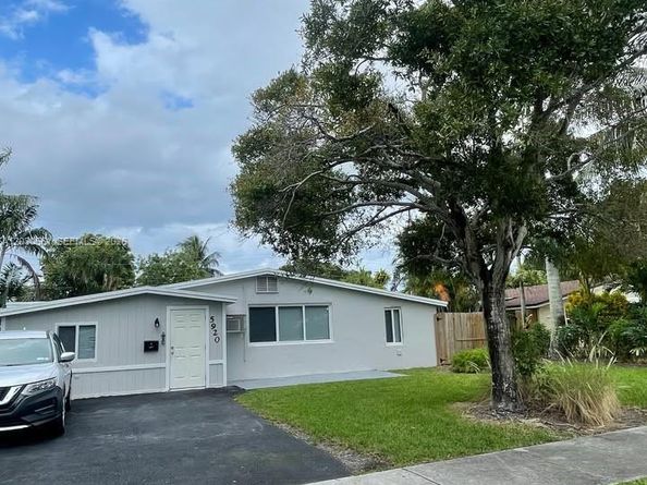 5920 NE 1st Terrace, Oakland Park FL 33334