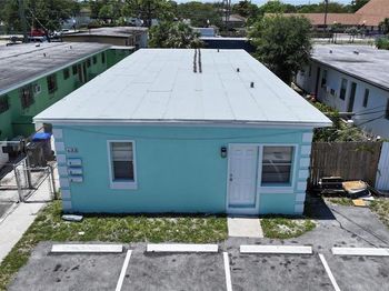 633 NW 15th Terrace
