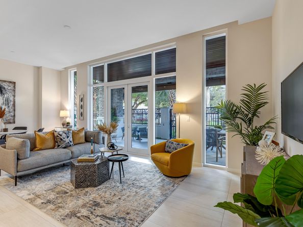 200 SE Mizner Boulevard 106, Boca Raton FL 33432