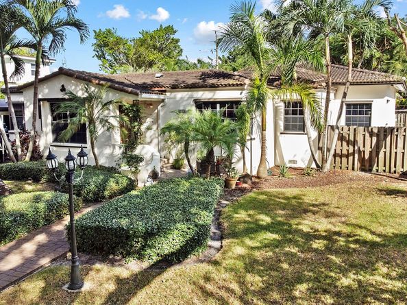 1551 Monroe St, Hollywood FL 33020