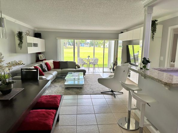 9 Piedmont A, Delray Beach FL 33484