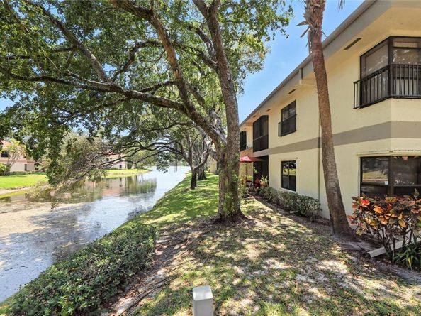 2881 Carambola Circle S 2072, Coconut Creek FL 33066