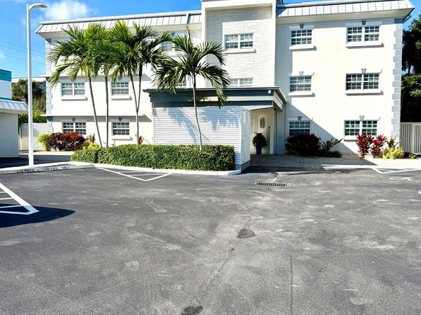 1439 S Ocean Boulevard 303, Lauderdale By The Sea FL 33062