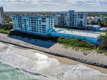 900 Ocean Drive