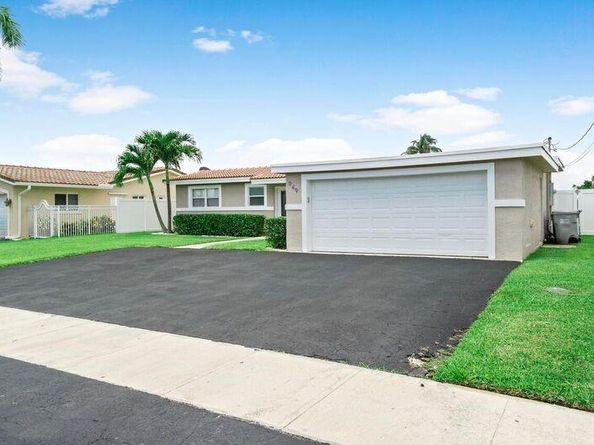 949 SE 10th Ct, Pompano Beach FL 33060