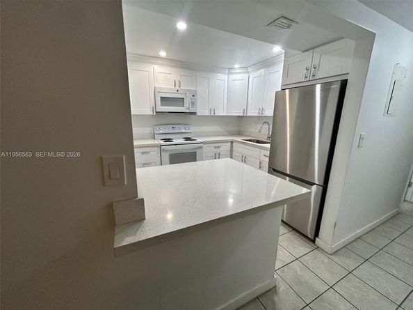 815 SW 30th Street J, Fort Lauderdale FL 33315
